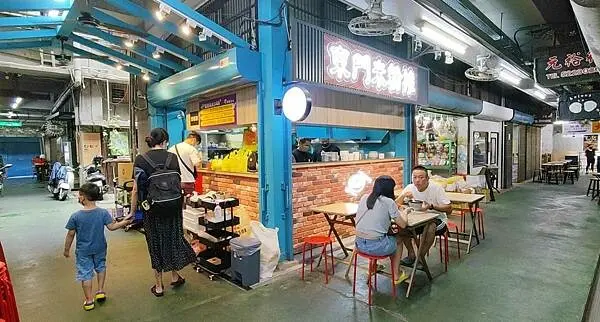 【新竹美食】新竹東門市場米粉攤｜滿滿豐富配料好吃又美味的米粉湯