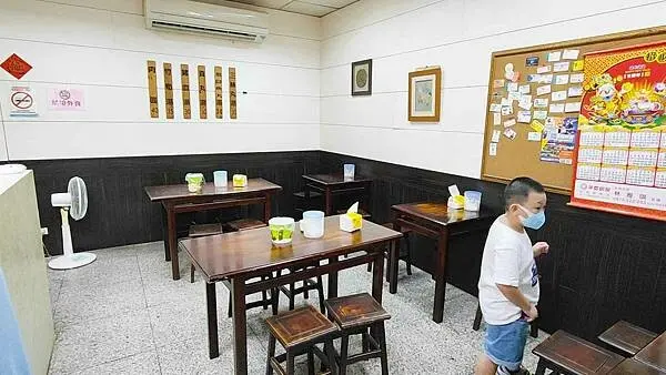 【土城美食】何家台中自製肉圓｜在地人從小吃到大的老字號肉圓店