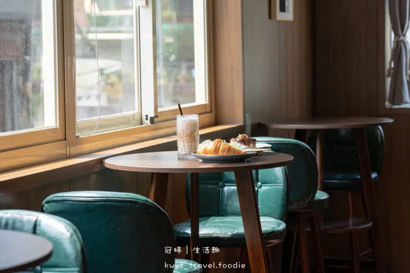 【Canary Coffee金絲雀咖啡】隱藏版銅板價手工甜點！中壢咖啡廳推薦，附插座WiFi，中壢火車站美食推薦│菜單