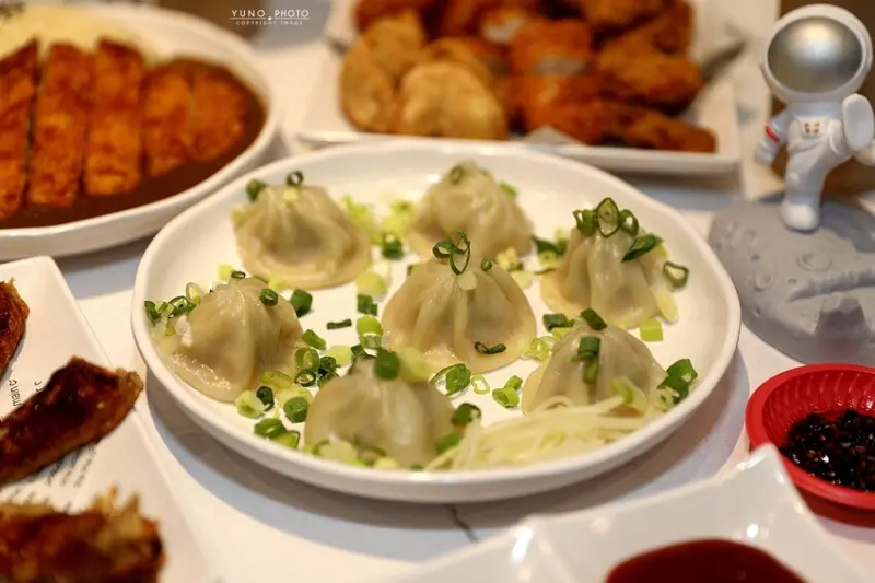 營業到凌晨3點半 夜貓族最愛的銷魂宵夜！乾拌麵、粥品、湯包、蛋餅一次滿足｜客來樂夜食店(台中北區宵夜)