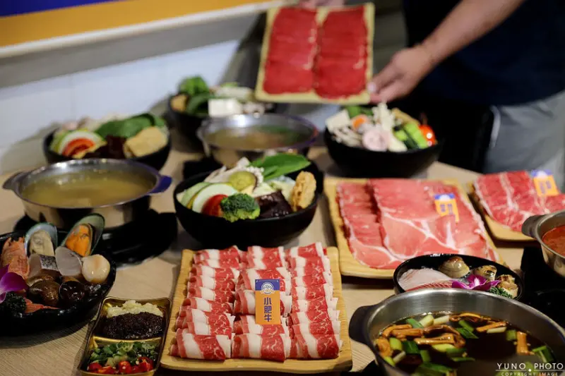 台中市東區火鍋控必訪「台味十足」鍋物！239元起自助吧飲料、冰淇淋、白飯吃到飽 CP值爆表