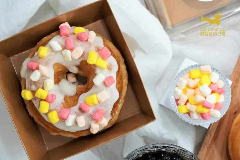 台中美食｜IN TEA隱茶 憑文章免費喝焦糖布蕾紅茶獨享活動 迷人的高人氣現烤甜甜圈必買美食