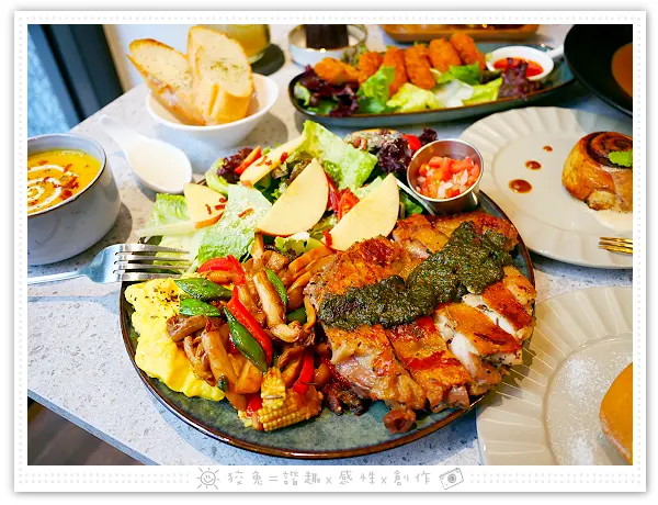 [高雄食記] 悠Leisure brunch & bistro~三民區餐酒館、三民區早午餐推薦！平價高質感餐廳！美味排餐、咖哩飯、肉桂捲、可麗露、生乳捲！