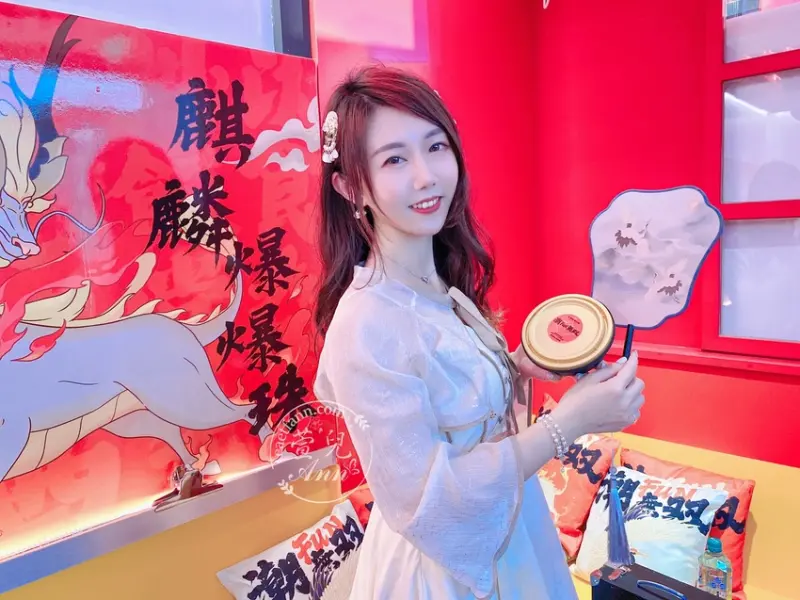 首創潮流餐飲新品牌潮FUN無双 今天正式開幕啦 只做外帶與外送!主打猛火爆炒美食，新鮮食材與辛香料爆香快炒驚豔我的味蕾 | PopDaily 波波黛莉