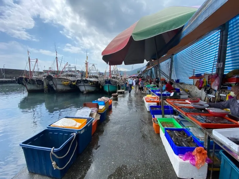【宜蘭頭城-大溪漁港】新鮮魚貨.現撈現賣.代客料理.寵物友善