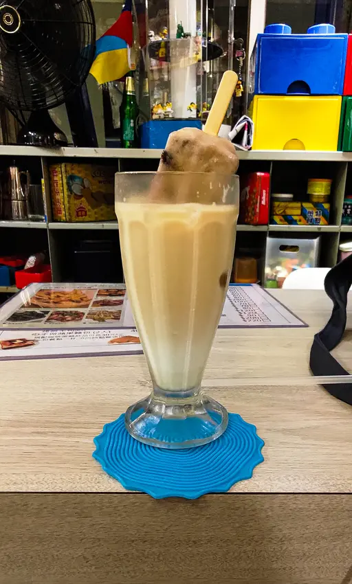 近綠空鐵道 充滿懷舊氛圍的偽柑仔店輕食咖啡神秘店家 綠空商店