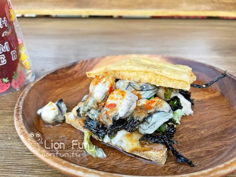 台南七股新美食｜潘宜玲の珠寶盒。養生臭豆腐珠寶盒｜鮮蚵臭豆腐