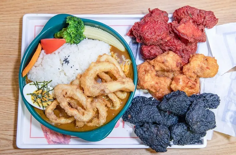 【基隆仁愛市場美食地圖第9彈】赤雞基隆仁愛店CHIJI fried chicken.五色唐揚雞配八味咖哩飯