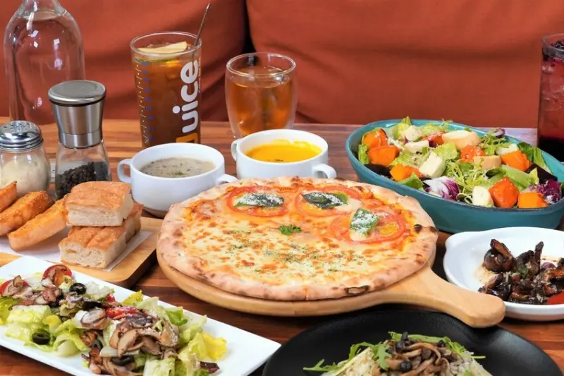 台中美食｜布佬廚房 原來蔬食那麼好吃 披薩、義大利麵、燉飯 台中必吃蔬食餐廳