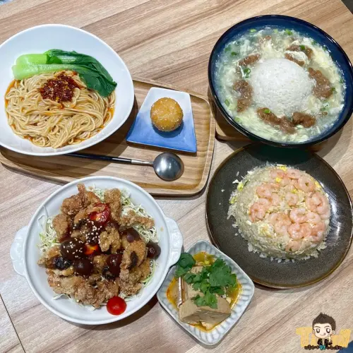 隱身新竹百慕達三角洲光華迷宮美食！必點撒椒拌麵嗆辣過癮！