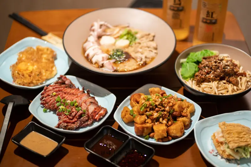 【冇蚵仔麵線】麵線控激推超狂海陸麵線，台中西區美食小吃推薦！街邊深夜食堂台式晚餐宵夜│菜單