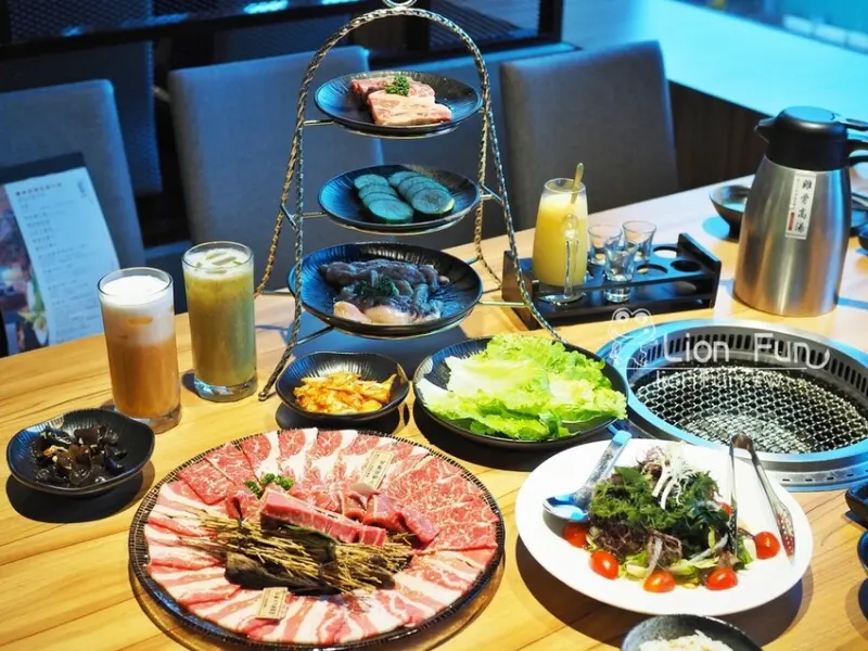 高雄文山特區燒肉｜燒肉無双高雄澄清館。套餐式燒肉｜慶生好地方｜燒肉組合