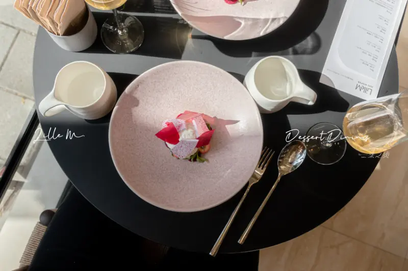 Lille M. Dessert Dining｜瑪黑家居台北安和概念店，挑戰不同領域的甜點套餐，還需走出自家風格特色。