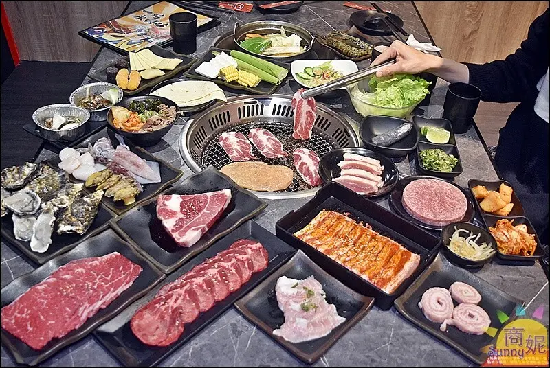 HOME燒肉。台中燒肉吃到飽!爽嗑和牛燒肉牛舌哈根達斯不分時段599元起好享受-商妮吃喝遊樂