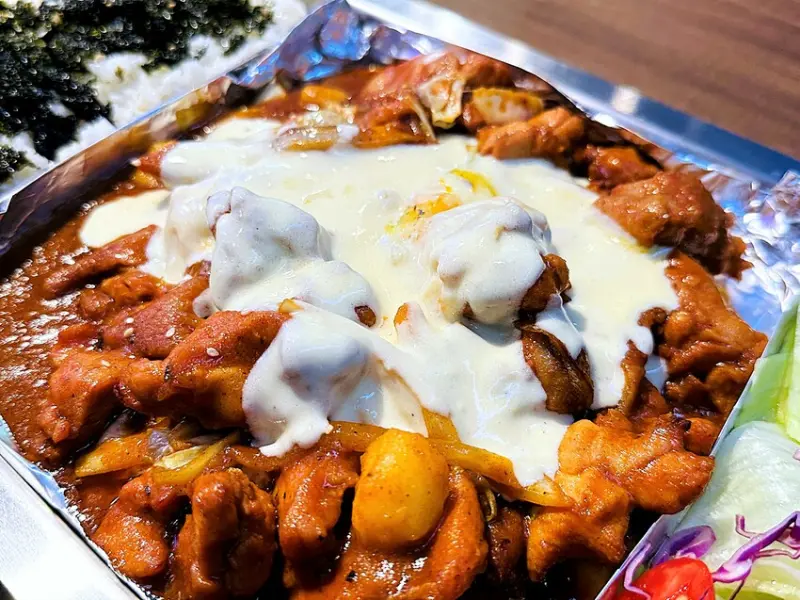 【韓雞一號 倉尺洞】宜蘭壯圍超人氣韓式料理餐廳！치킨하나『古亭穀倉』必拍網美景點！『朋月栻』2023新主題餐廳，超長超浮誇鐵板料理！