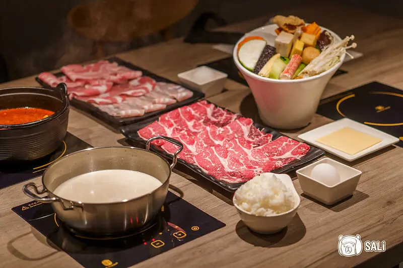 加分100%浜中特選昆布鍋物-台中公益店｜台北超人氣平價鍋物進軍台中，公益路美食，每鍋288元起，還有飲料、甜點吃到飽