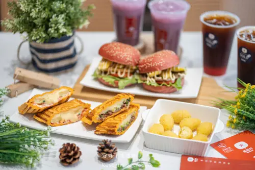 【蕃茄村概念店精誠門市】94愛歹丸！期間限定瓜瓜薯萊堡，台中西區早午餐推薦│菜單