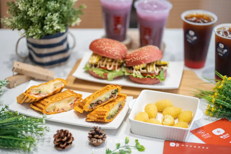 【蕃茄村概念店精誠門市】94愛歹丸！期間限定瓜瓜薯萊堡，台中西區早午餐推薦│菜單
