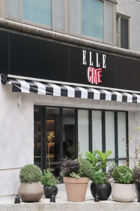 忠孝敦化站 ELLE CAFE敦南形象店黑與粉的對比碰撞
