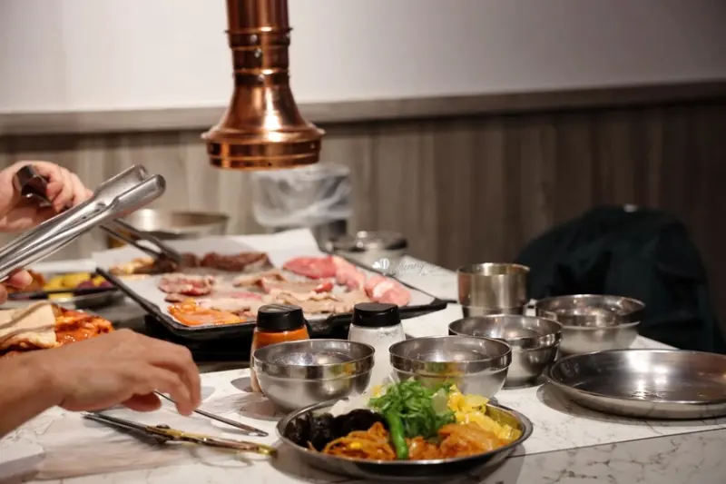 土城火烤兩吃韓式吃到飽 | 打爆豬韓式燒肉吃到飽 359元吃到飽 日月光廣場