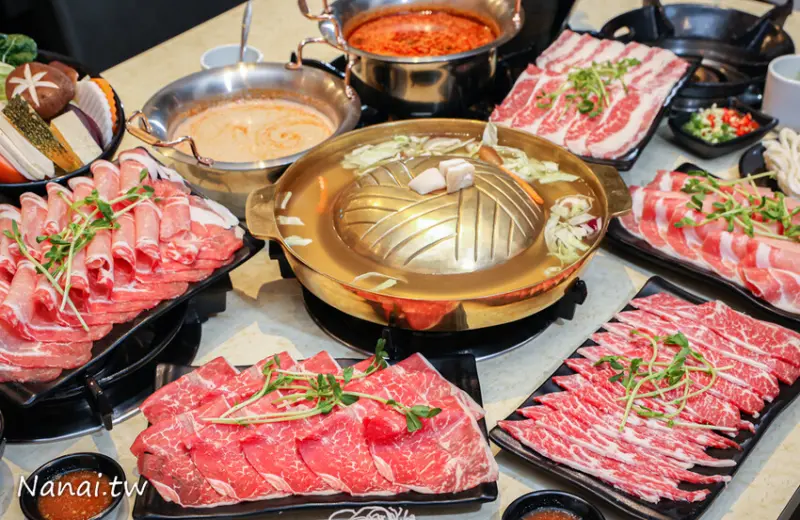 員林新開泰式鍋物！這家找不到不吃理由，招牌泰式酸辣湯和泰式沾醬吃過都說讚，還有銅盤烤肉也是必點！飲料咖啡免費喝