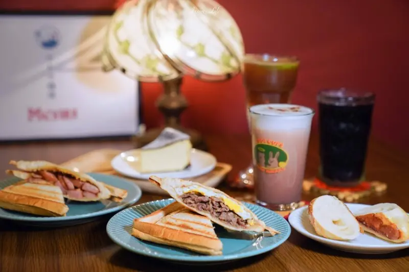 【屏東市│美食】悟Coffee。屏東人氣早午餐，人氣咖哩飯早早賣完，推薦熱壓吐司和咖啡