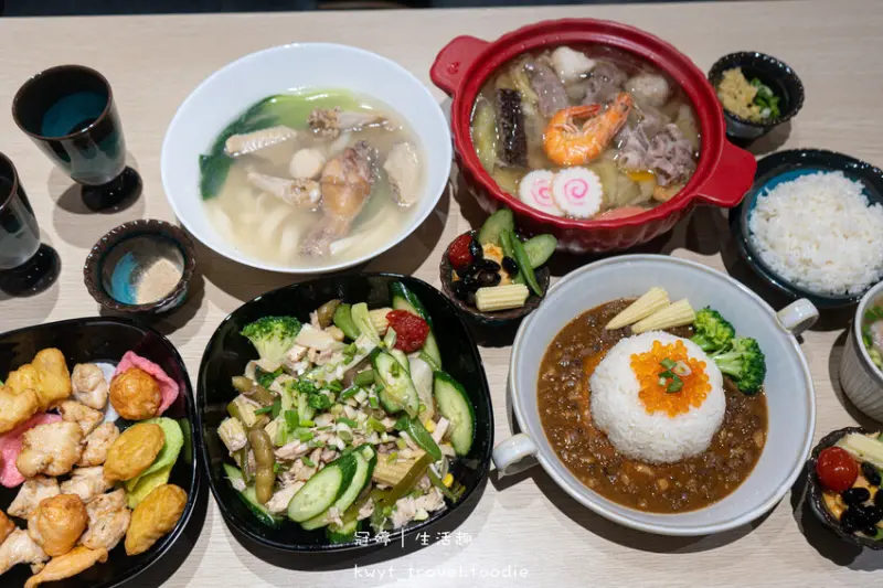 【食雞成熟】Snoopy餐太吸睛！嘉義西區美食餐廳推薦，老饕推薦爆鮮鮭魚卵滷肉飯是必點！菜單