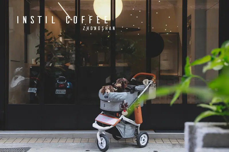 【大同區/中山站】靜謐巷弄中的黑色極簡風咖啡店-Instil Coffee - Zhongshan