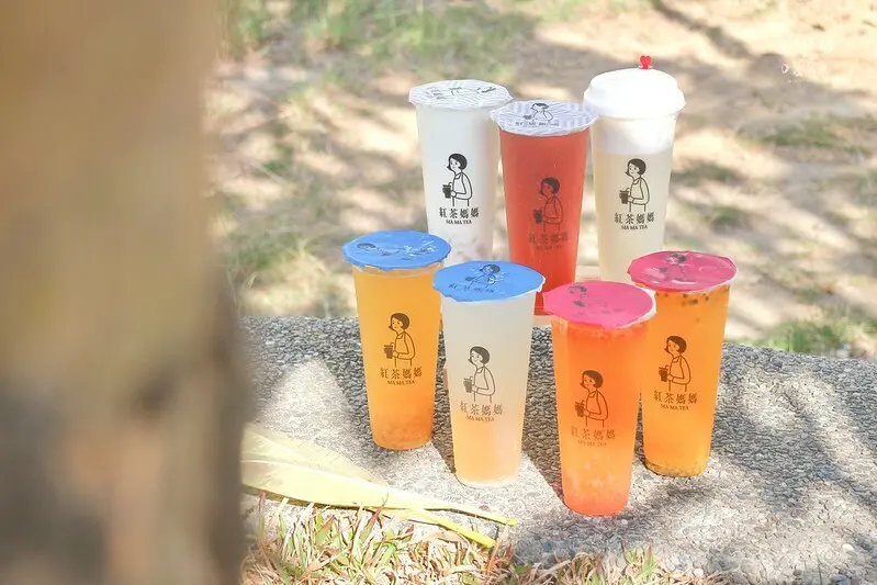 台中大里｜新開幕連鎖飲料店，高品質茶葉底蘊，加入整盒中華愛玉超霸氣｜紅茶媽媽 塗城店