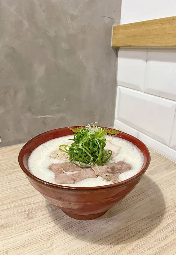 [新竹] 傳說上的鳥（伝説上の鳥 ），濃醇泡系雞白湯拉麵太好吃啦！ 菜單 價位 營業時間