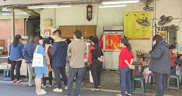 【板橋美食】福哥滷肉飯｜超過５０年老字號，沒有招牌的超低調滷肉飯