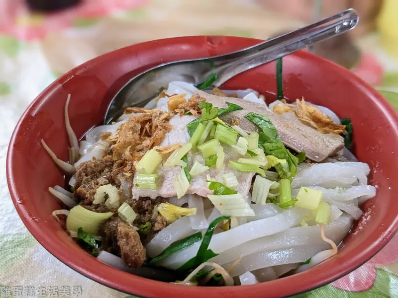 【屏東食記】佳冬阿媽粄條店 - 堅持古法柴燒，湯頭香濃好滋味