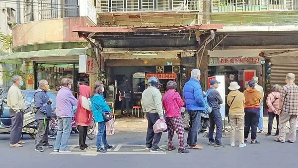 【板橋美食】豆漿大王｜隱藏在狹小巷弄裡，ＣＰ值爆表隱藏版豆漿店