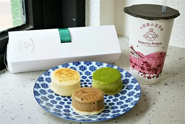士林美食-茶茶小王子宇治抹茶專賣店，銅板價半熟乳酪蛋糕、紅玉十八，士林下午茶推薦，近士林捷運站