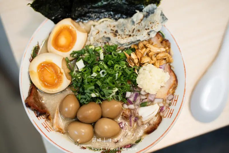 台灣陽春拉麵_一天只賣4小時，三民區拉麵，不陽春的爆料系拉麵，高雄拉麵推薦_菜單