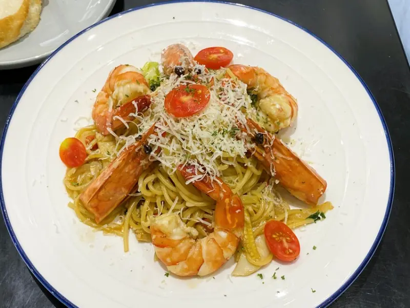 【台中 義大利麵】No.19 Restaurant，轉角遇見隱藏巷弄的義大利麵餐廳，每種口味都是主廚獨家研製新奇又好吃