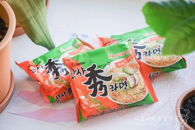 【宅配】超人氣蔬食韓馨巧烤冷麵獨家代理「秀拉麵」｜素食版辛拉麵，全食素者也能吃的道地韓國拉麵 » 阿君的玩食天堂