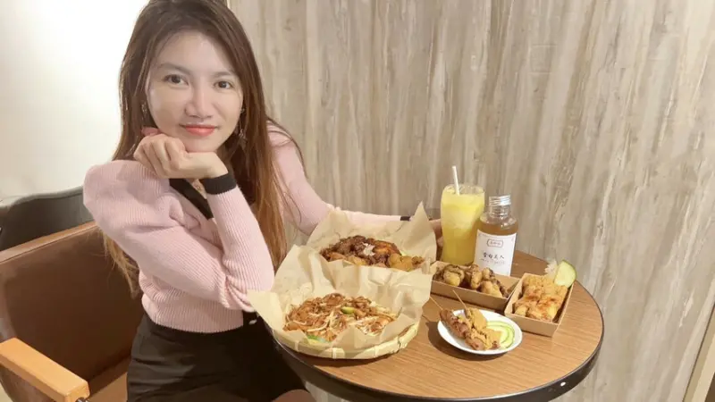 台北食記【松山區美食】逛饒河街必訪的黎軒記，特色飲料超好喝，馬來西亞料理超好吃【捷運美食】松山車站美食推薦，有菜單，銅板美食