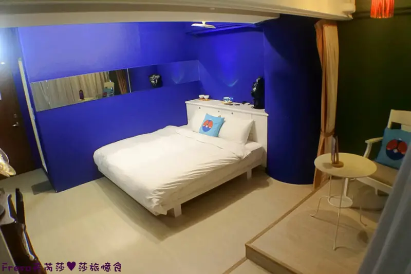 嘉義飯店【安蘭居旅店】高樓遠眺火車的優雅設計系！還有背包客房專屬客廳廚房│嘉義火車站│洗烘衣機│嘉義青旅 - Fresa芙芮莎♥莎旅憶食