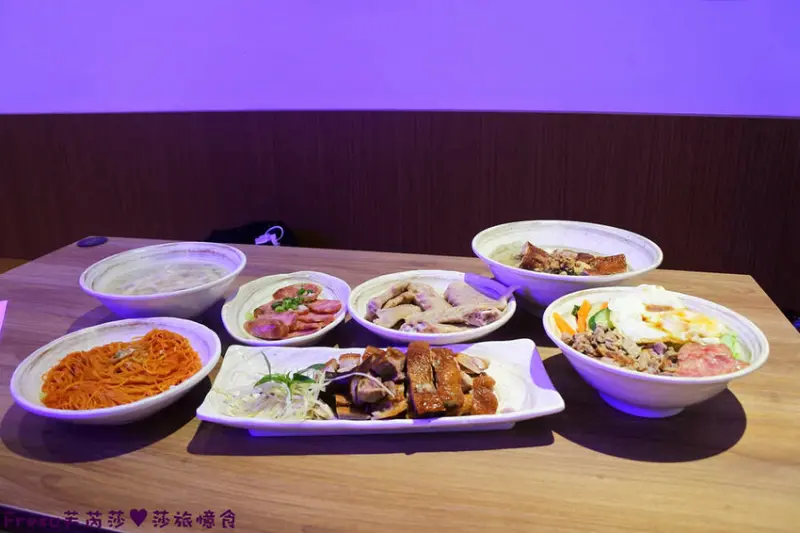 嘉義小吃【偶鵝嚐嚐】雲林鵝肉新品牌餐館.推薦必點招牌蔗香燻鵝／鵝肉飯／鵝肉冬粉／鵝肉香腸│內用外帶超高