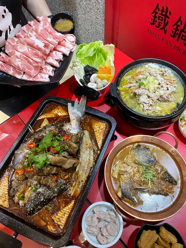[台中西屯]享漁 鐵鍋酸菜魚｜平價的價位 份量十足！麻辣酸爽的四川酸菜魚｜期間限定的『大骨孜然燉魚』爽吃1斤燉魚！免費享用護心保胃茶｜內附菜單 - 萍姐愛分享