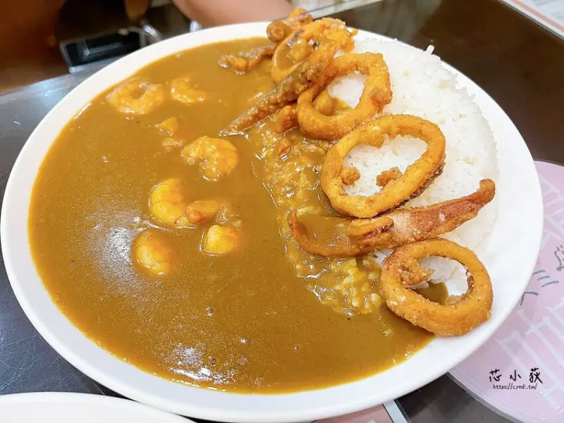 刺蝟咖哩｜台中北區美食．台中咖哩飯推薦！台中益民商圈CP值超高的平價學生美食，大份量且多達40種選擇 - Cyndi loves 享食天堂