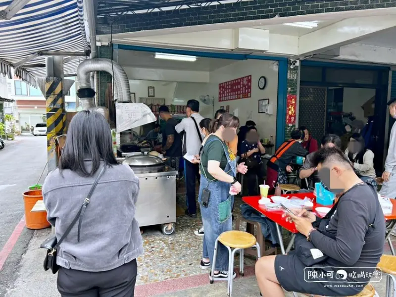 【花蓮美食】北昌黃金鍋貼早餐店，排隊大鍋貼太晚來吃不到！粉漿蛋餅也是招牌