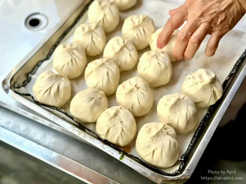 孫湯包-北屯在地人氣早餐爆汁湯包，也有賣茶葉蛋喔！