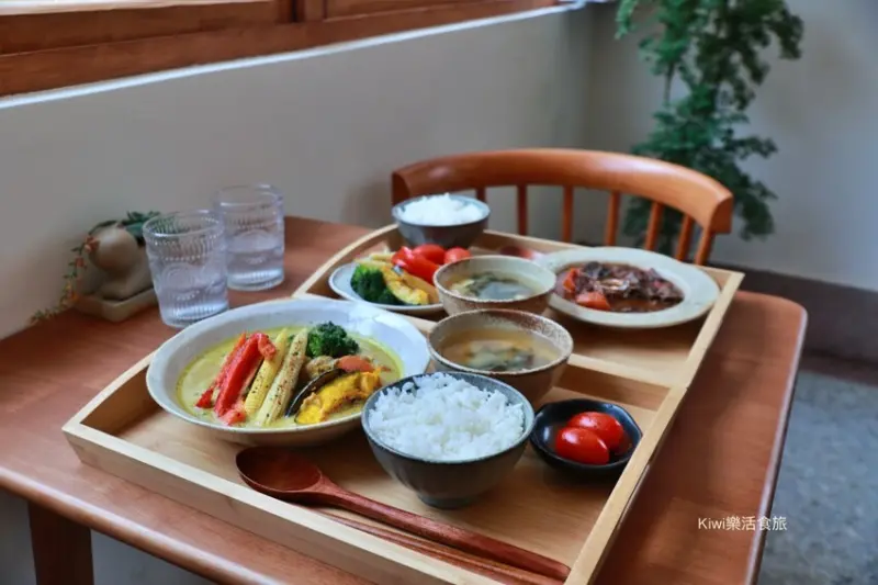 彰化美食酉久茶事｜老宅咖啡館，隱藏巷弄美食，寵物友善餐廳，近彰化三民路美食