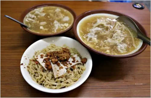 【高雄】三民市場阿萬意麵‧近一甲子的老味道，無人不知曉的老字號麵店