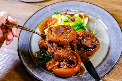 肝腸松露義麵佐清新禁果，NK.restaurant格調優雅適合聚餐，豬腳醋特色菜香Q酸甜！