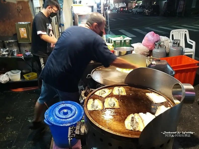 【台南新營美食】阿翔蚵仔煎「鏘鏘鏘炒飯」在地超夯排隊美食名店
