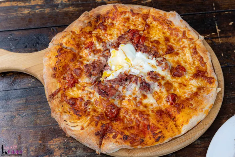 連江縣北竿鄉芹沃咖啡烘焙館｜北竿鄉馬祖–沒訂位吃不到的馬祖創意美食，大推老酒豬肉蛋披薩