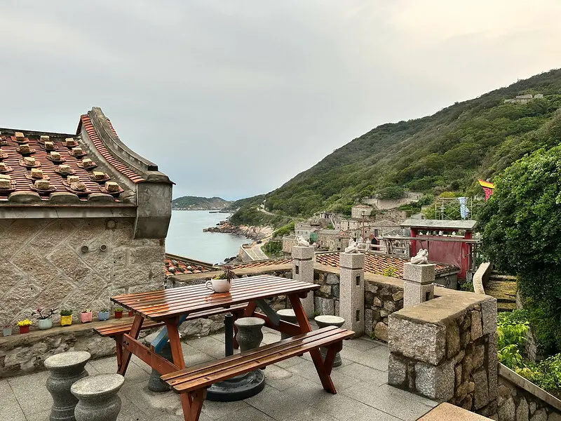 【台灣，連江縣，北竿鄉】芹壁水漾，舒服又溫馨的無印良品風新民宿＋追藍眼淚。（北竿住宿，芹壁住宿推薦）